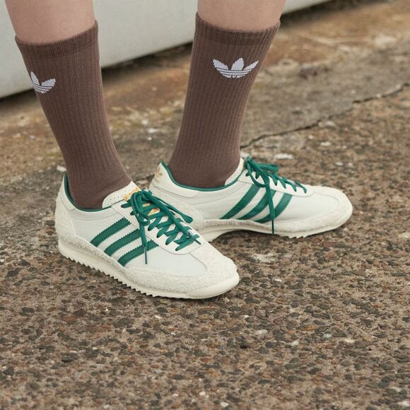 Adidas Women's Green and White Athletic Shoes - Picture 9 of 10